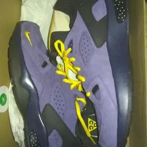 Nike Air Mowabb Europe Exclusive DS Never Worn! Nike ACG | Shoes | Nike Air Mowabb Europe Exclusive Ds Never  main image 4